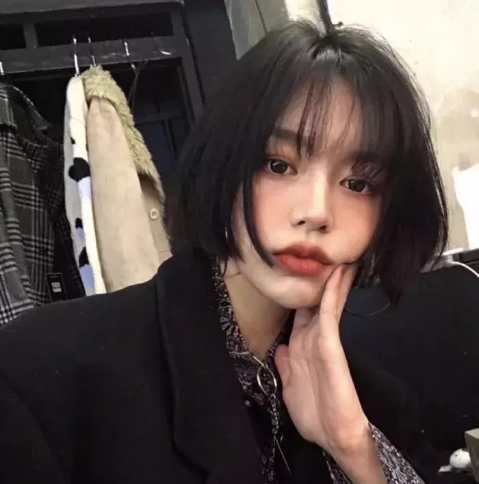 她恨我